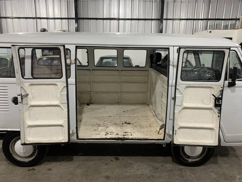 VOLKSWAGEN - KOMBI - 1997/1997 - Branca - R$ 28.900,00