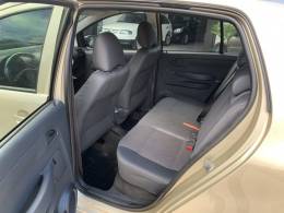 VOLKSWAGEN - FOX - 2004/2005 - Bege - R$ 23.900,00