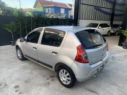 RENAULT - SANDERO - 2010/2010 - Prata - R$ 26.900,00