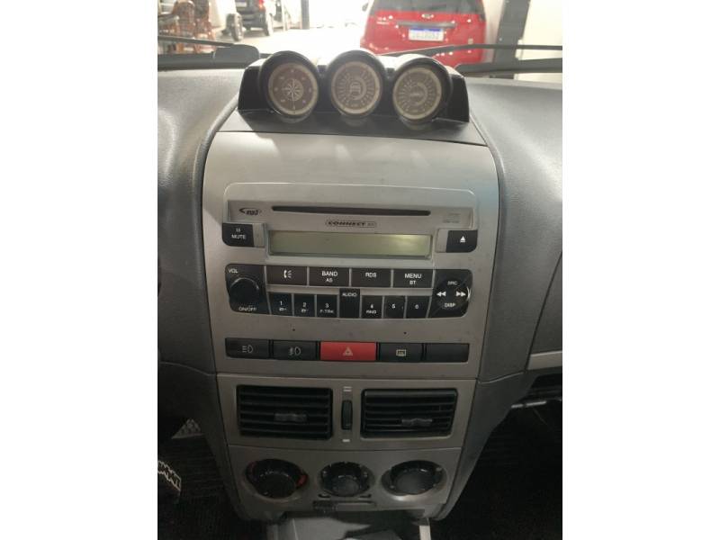 FIAT - PALIO - 2011/2012 - Preta - R$ 41.900,00