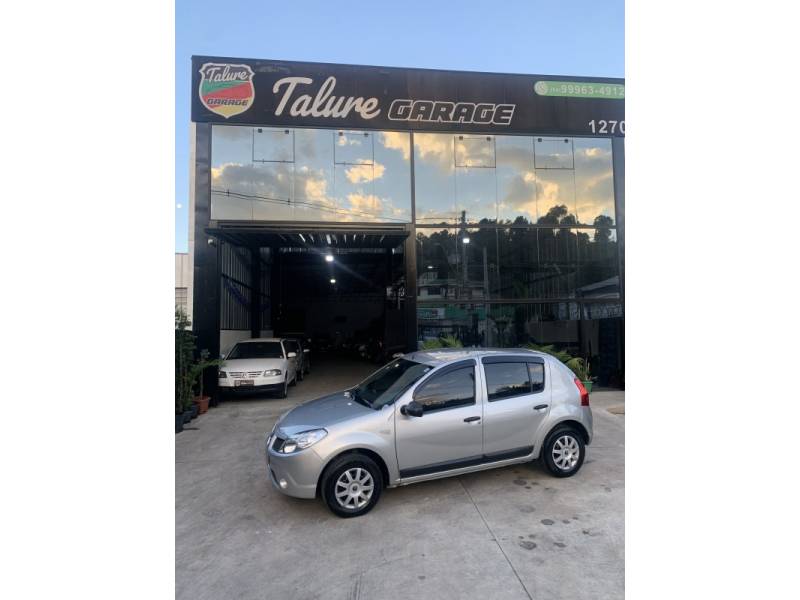 RENAULT - SANDERO - 2010/2010 - Prata - R$ 26.900,00