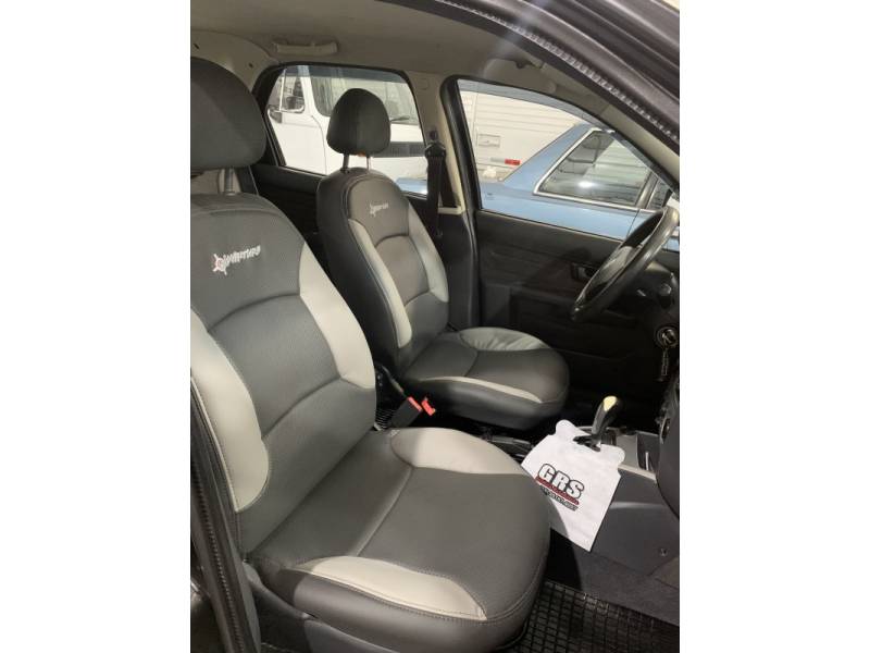 FIAT - PALIO - 2011/2012 - Preta - R$ 41.900,00