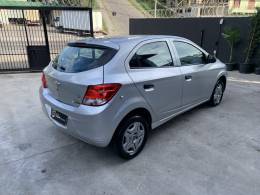 CHEVROLET - ONIX - 2015/2015 - Prata - R$ 40.900,00