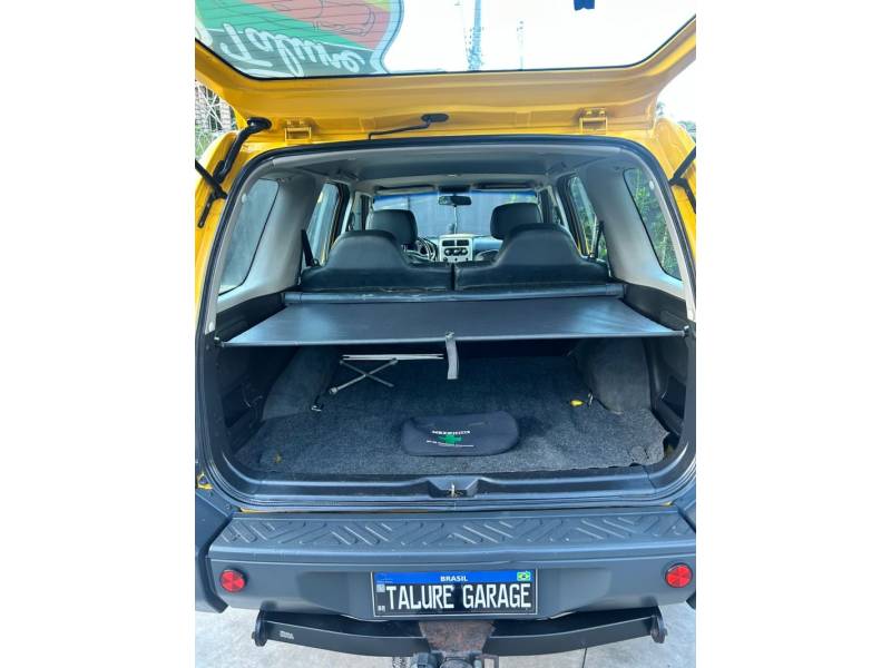 NISSAN - XTERRA - 2003/2004 - Amarela - R$ 95.000,00