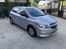 CHEVROLET - ONIX - 2015/2015 - Prata - R$ 40.900,00