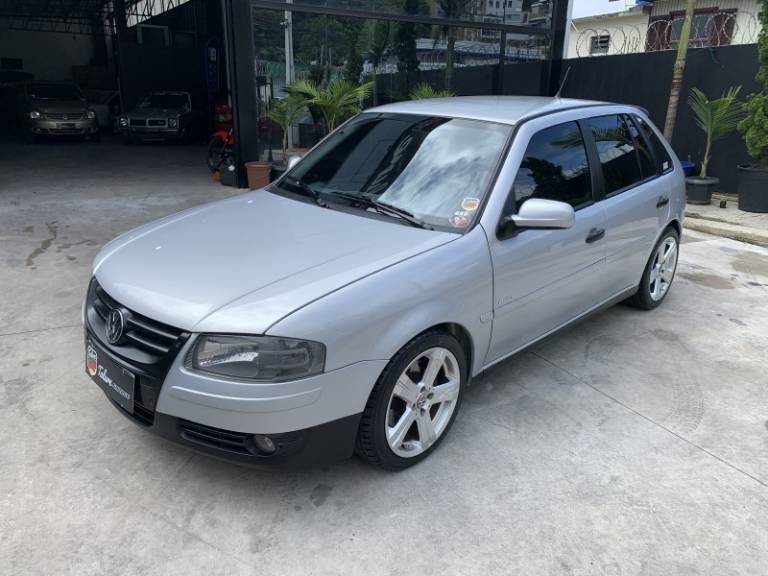 VOLKSWAGEN - GOL - 2007/2008 - Prata - R$ 85.000,00