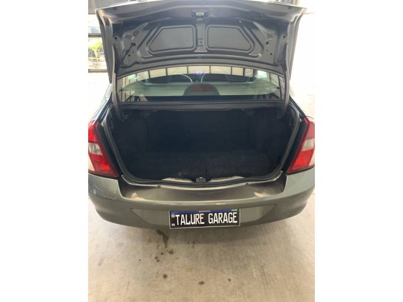 RENAULT - CLIO - 2007/2008 - Cinza - R$ 23.900,00