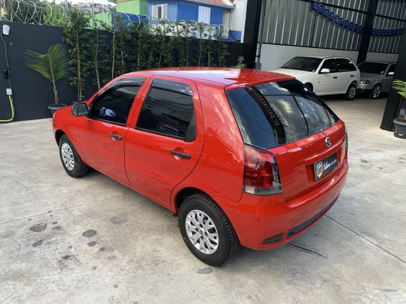 FIAT - PALIO - 2011/2011 - Vermelha - R$ 28.900,00