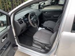 VOLKSWAGEN - FOX - 2010/2011 - Prata - R$ 30.900,00