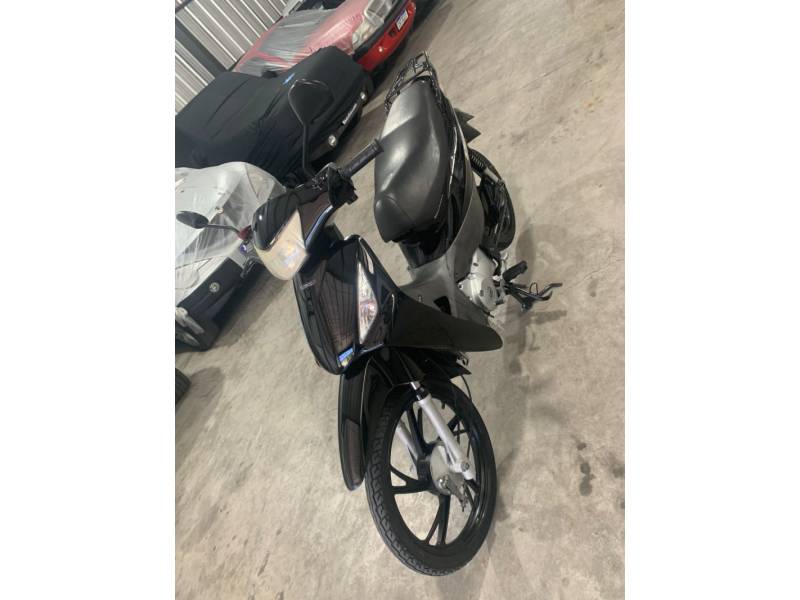 HONDA - BIZ 125 - 2006/2006 - Preta - R$ 8.500,00
