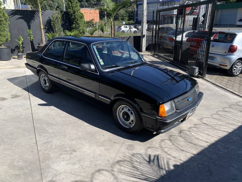 CHEVROLET - CHEVETTE - 1990/1991 - Preta - R$ 90.000,00