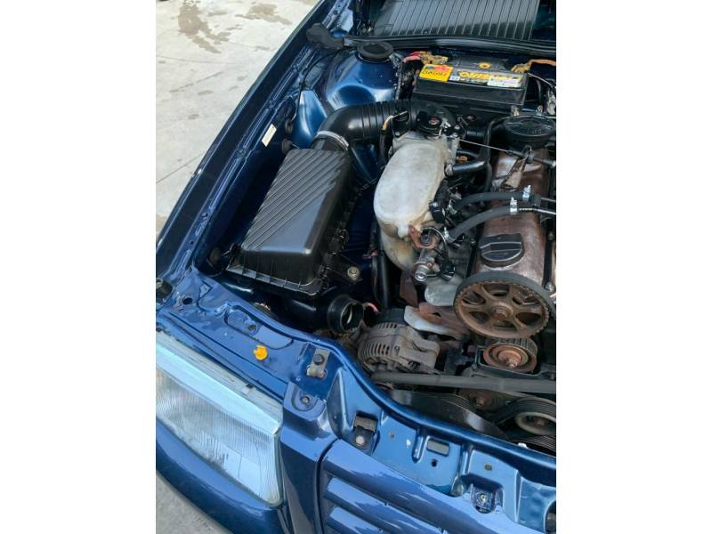 VOLKSWAGEN - SANTANA - 1998/1999 - Azul - R$ 28.000,00