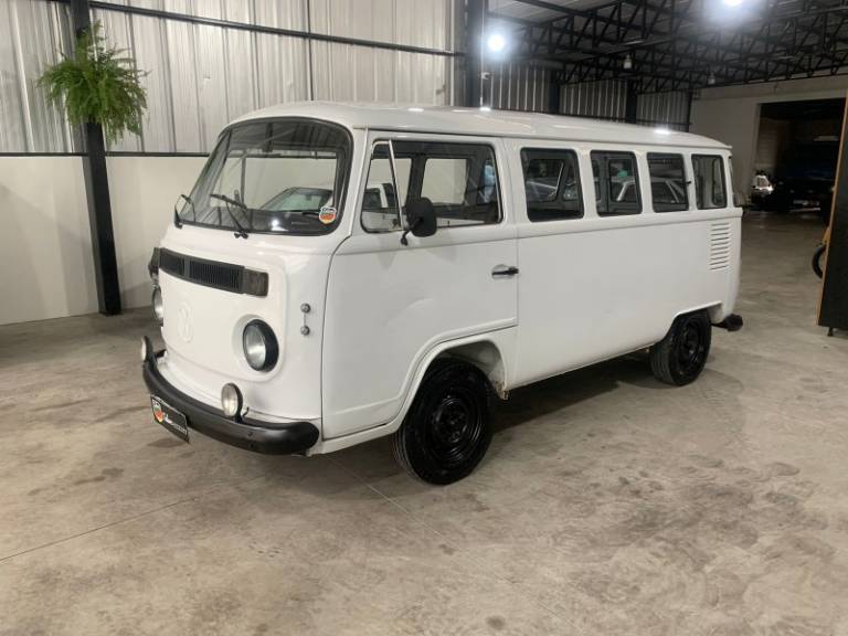 VOLKSWAGEN - KOMBI - 1996/1996 - Branca - R$ 26.900,00