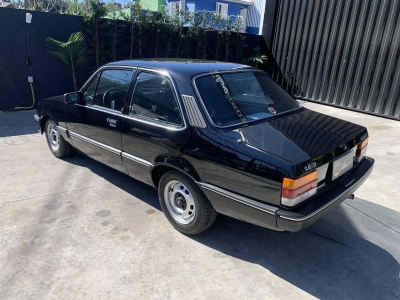CHEVROLET - CHEVETTE - 1990/1991 - Preta - R$ 90.000,00