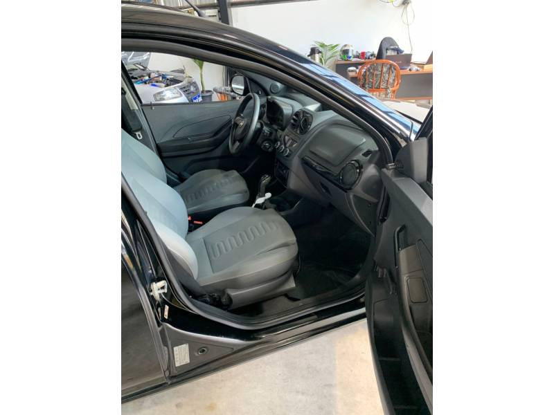CHEVROLET - MONTANA - 2011/2012 - Preta - R$ 42.900,00