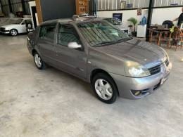 RENAULT - CLIO - 2007/2008 - Cinza - R$ 23.900,00