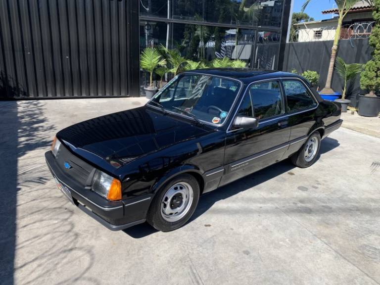 CHEVROLET - CHEVETTE - 1990/1991 - Preta - R$ 90.000,00