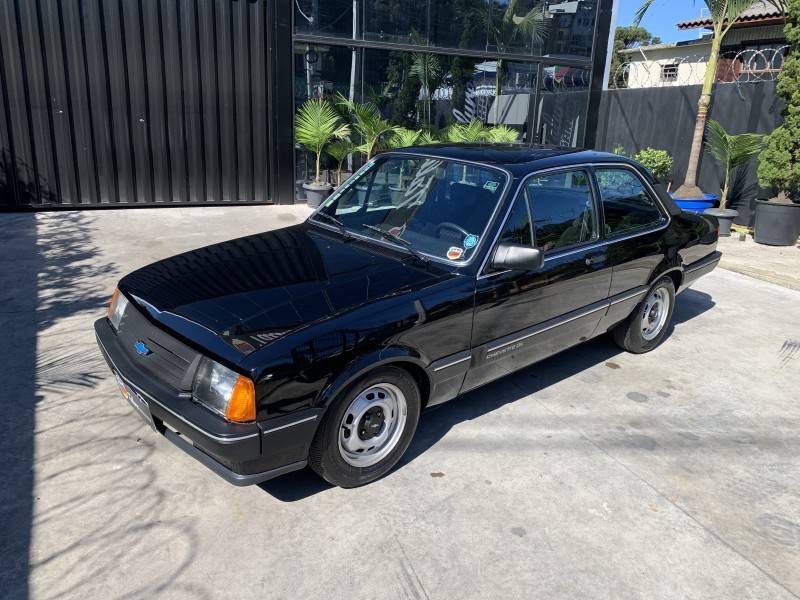 CHEVROLET - CHEVETTE - 1990/1991 - Preta - R$ 90.000,00