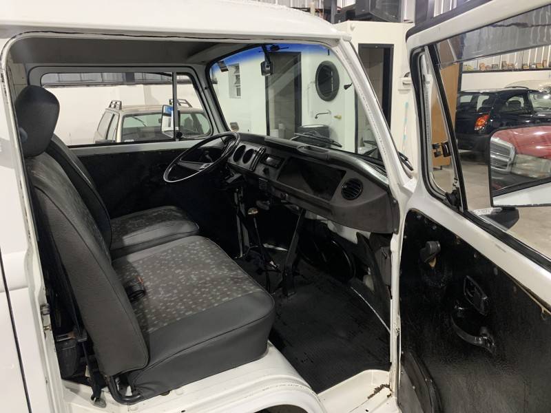 VOLKSWAGEN - KOMBI - 1997/1997 - Branca - R$ 28.900,00