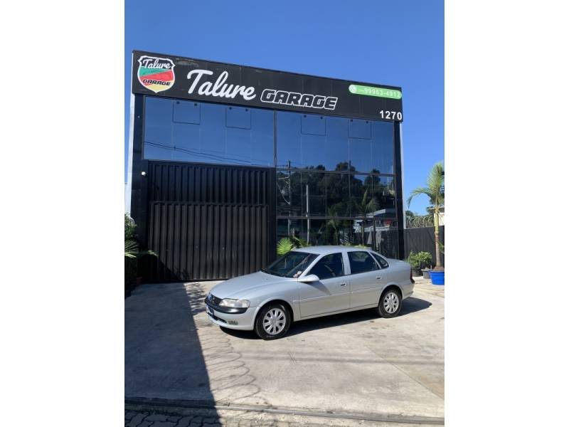 CHEVROLET - VECTRA - 1998/1999 - Prata - R$ 35.000,00