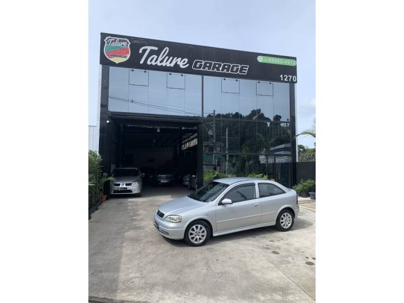 CHEVROLET - ASTRA - 2000/2001 - Prata - R$ 32.000,00