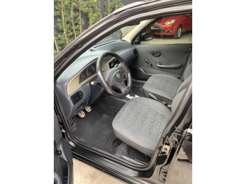 FIAT - SIENA - 2006/2007 - Preta - R$ 20.800,00