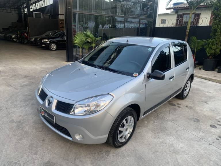 RENAULT - SANDERO - 2010/2010 - Prata - R$ 26.900,00