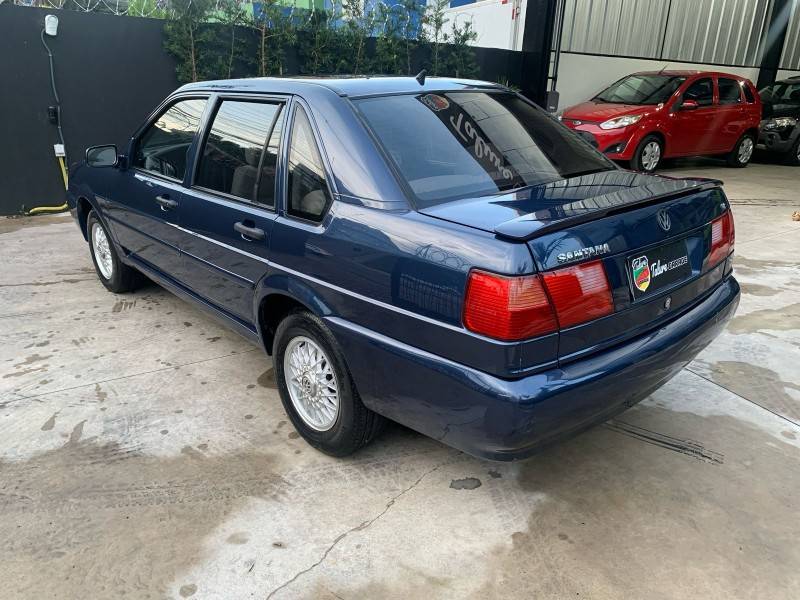 VOLKSWAGEN - SANTANA - 1998/1999 - Azul - R$ 28.000,00