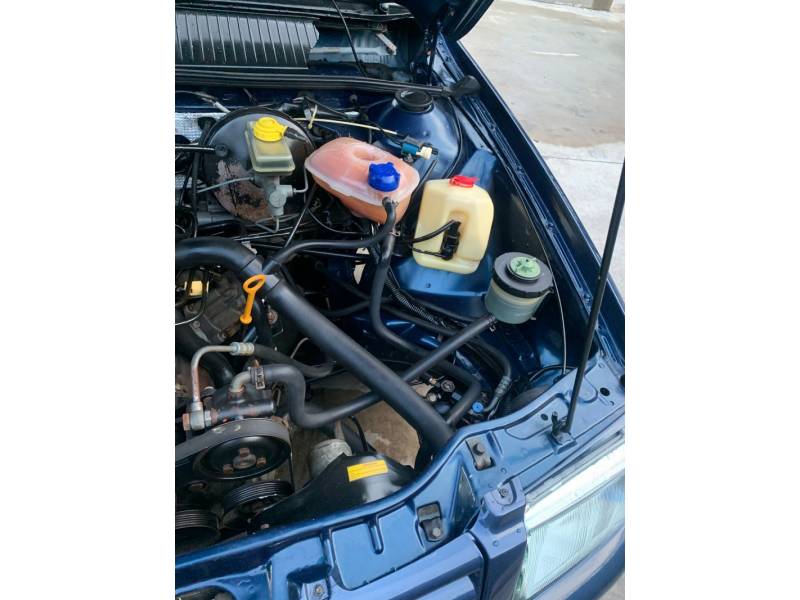 VOLKSWAGEN - SANTANA - 1998/1999 - Azul - R$ 28.000,00