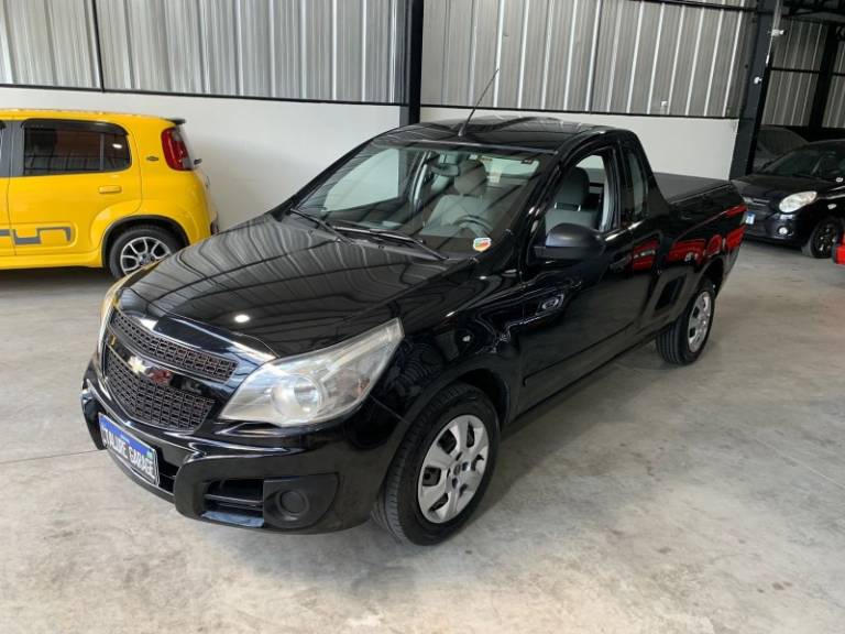 CHEVROLET - MONTANA - 2011/2012 - Preta - R$ 42.900,00