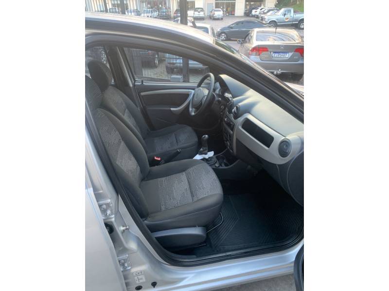 RENAULT - SANDERO - 2010/2010 - Prata - R$ 26.900,00